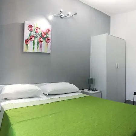 L'angolo Di Nina Panzió 3*